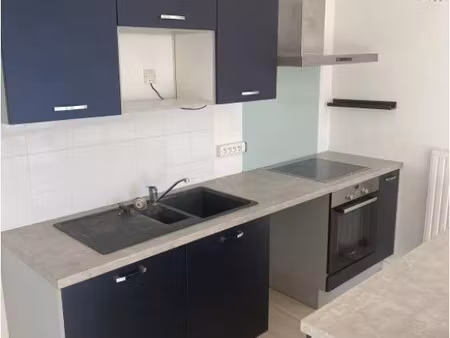 location appartement 2 pièces 42 m² à bobigny (93000)