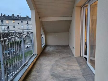 location appartement 4 pièces 96 m² à melun (77000)
