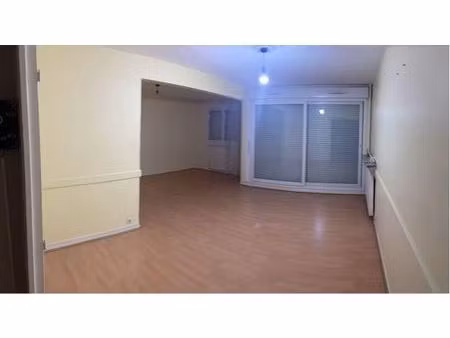 location appartement 3 pièces 97 m² à saint-étienne (42000)