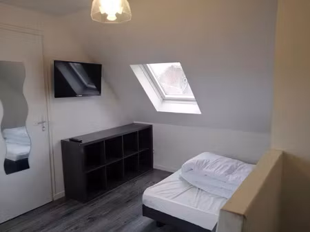 location maison 5 pièces 75 m² à lille (59000)