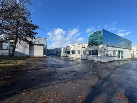 vente local commercial 2245m2 tinqueux 51430 - 1380000 € - surface privée