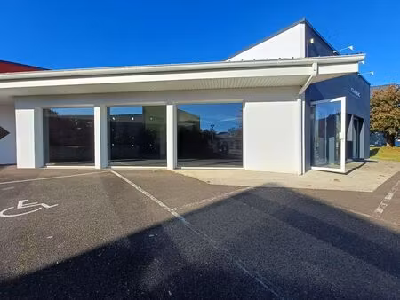 vente commerce 576 m² saint-pierre-du-mont (40280)