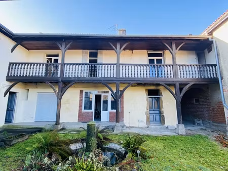 maison 10 pièces - 258 m²