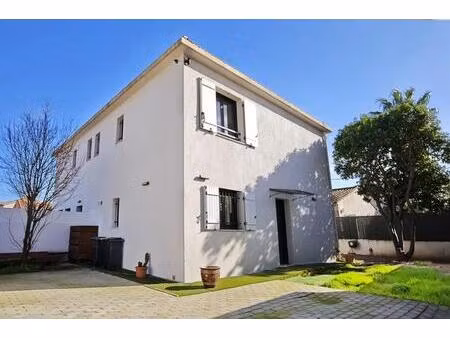 maison de 4 pièces de 92 m² à toulon