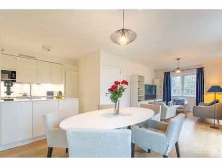 app. 2ch neuf meublé dans enclos privé + splendide jardin