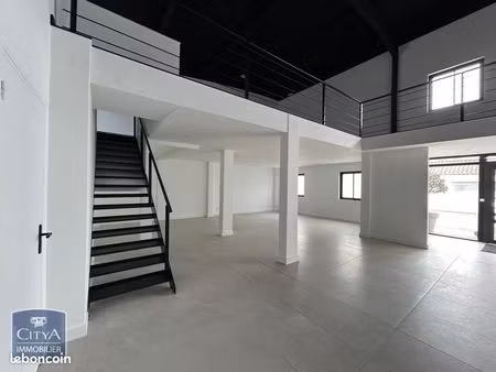 commerce 174 m²