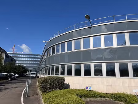 nanterre  carrefour stratégique : vos bureaux et locaux d'activité au pied du grand paris 