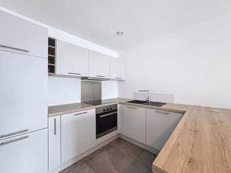 bel appartement 2 chambres avec terrasse avec vue dégagée