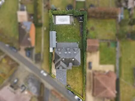 exclusieve villa met verwarmd zwembad en dubbele garage i...