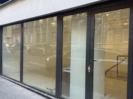 local commercial à louer