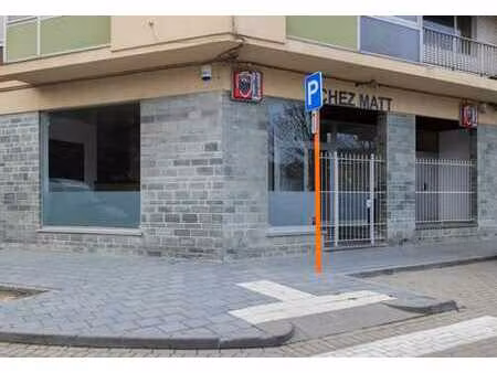 surface commerciale bien située  fort potentiel