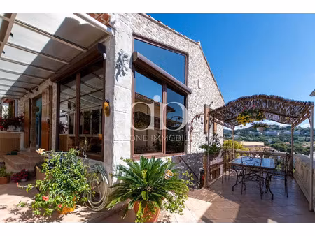 vente maison 6 pièces 129.34 m² à cassis (13260)  1 090 000 €