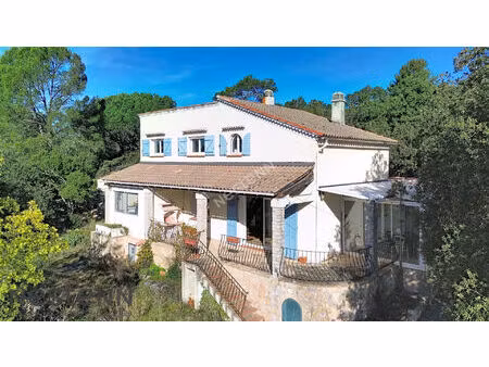 maison correns 4 pièce(s) 154 m2