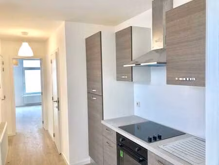 appartement meublé - métro madou/rue de la loi/quartier ue