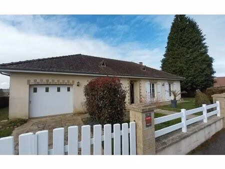 location maison  105.68 m² t-4 à saint-yrieix-la-perche  950 €