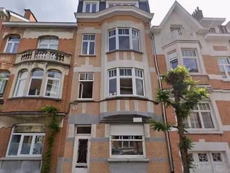 duplex lumineux et rafraîchi à deux pas du parc astrid