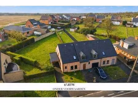 maison neuve avec 3 chambres  carport et possibilité de tva