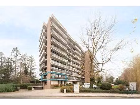 appartement lumineux de 3 chambres avec grand balcon  garage