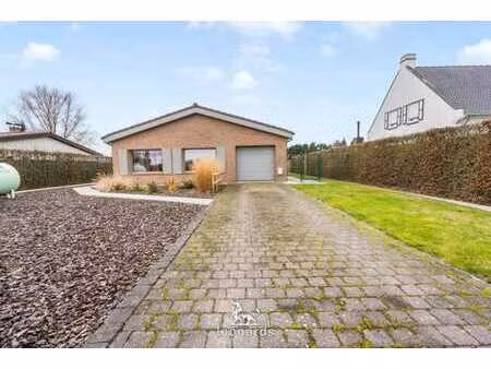 maison prête à emménager avec magnifique jardin