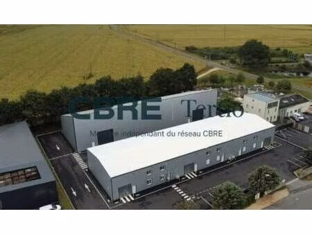 local d'activités à louer