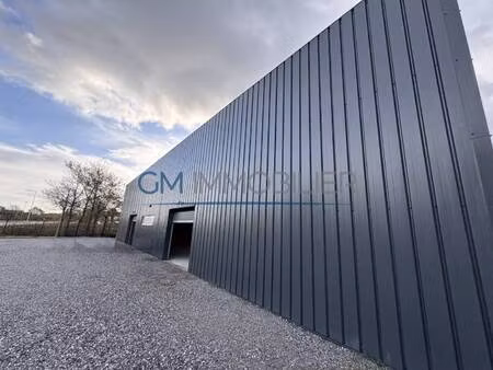 local d'activités à louer