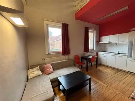 studio in een sociaal project voor 18- tot 30-jarigen die pe