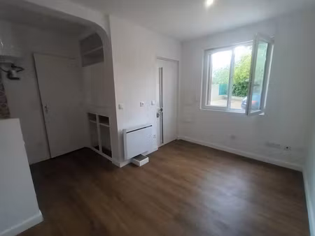 location appartement 2 pièces 24 m² à villeneuve-le-roi (94290)  730 €