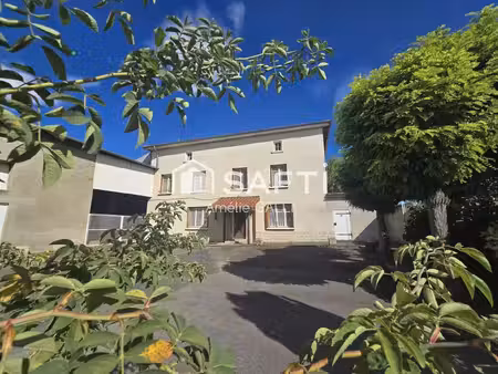 vente maison 9 pièces 242 m² solaize (69360)