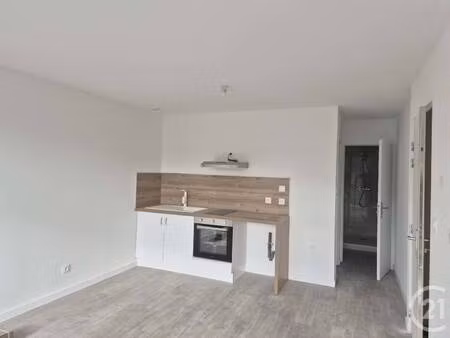 century 21 lens / béthune