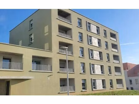 location appartement  61 m² t-3 à colombelles  790 €