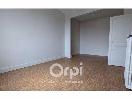 location maison  m² t-2 à beaumont  780 €
