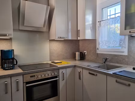 a vendre - gruissan plage - pavillon de plain-pied - bord de