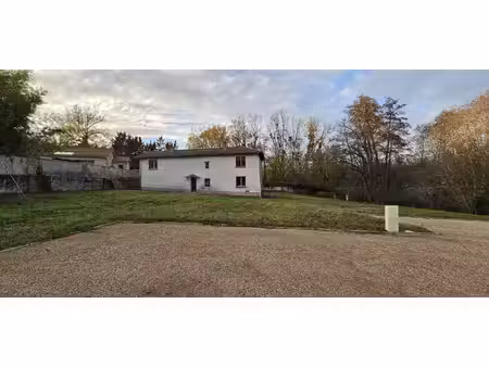 maison a rénover à guéreins