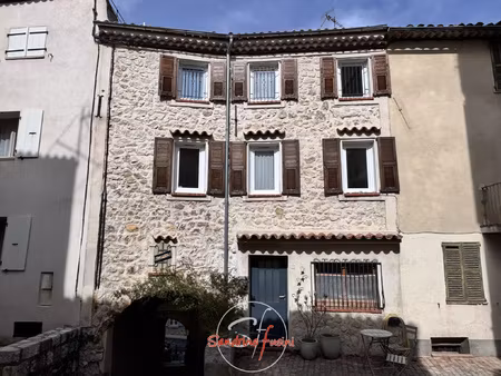 bouyon  belle maison de village 4 pièces