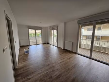 grand t3 neuf et son emplacement de choix