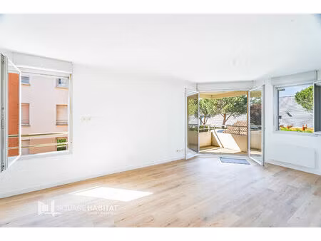 toulouse la vache / barrière de paris appartement 3 pièces 53 m2 rénové avec balcon et par