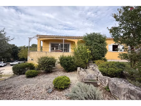 uzes sud- maison de 2002 sur sous-sol total d'env