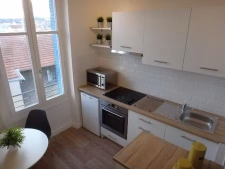 location appartement 2 pièces 26 m² à lyon 7 (69007)