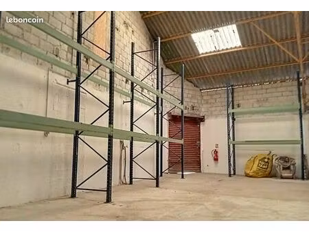 locaux de stockage - cellule - hangar - entrepôt avranches