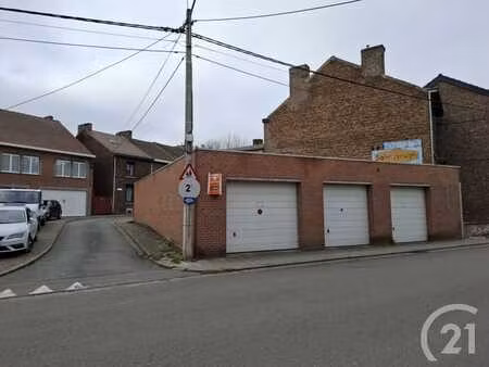 ensemble de 4 garages