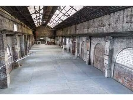 terrain avec entrepôt hangar à vendre à monceau-sur-sambre