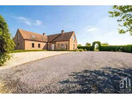 villa moderne - calme et tranquilite a la campagne