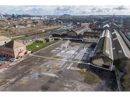 terrain avec entrepôt hangar à vendre à monceau-sur-sambre