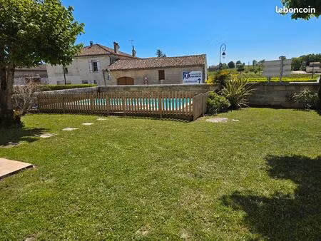 location maison saint christophe des bardes