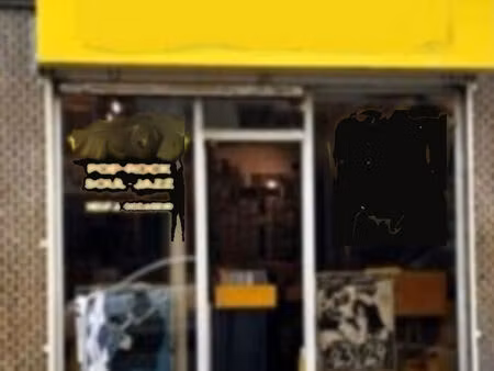 à deux pas de la mairie du 18 eme