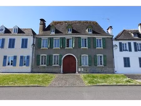 monein - authentique maison de ville béarnaise