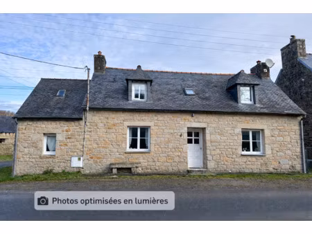 maison en pierre de 86m2 habitable avec garage et jardin