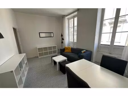 location appartement  m² t-1 à bordeaux  693 €