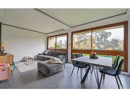 location appartement  70.47 m² t-3 à la celle-saint-cloud  2 000 €