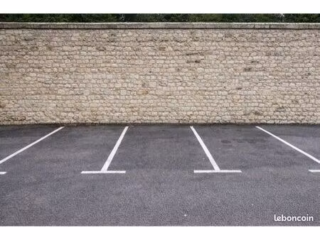 location 3 places de parking côte à côte – mareil-sur-mauldre